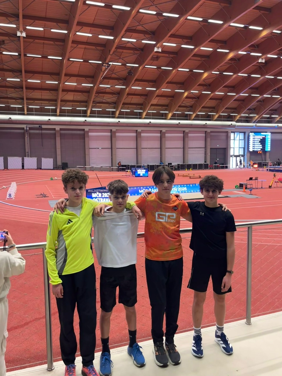 Republikový šampionát žáků přivítal i atlety z Tábora